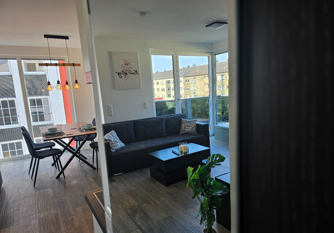 Wohnung im dritten Stock am Rheinhafen